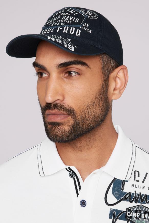 Base Cap mit Label-Applikationen deep sea
