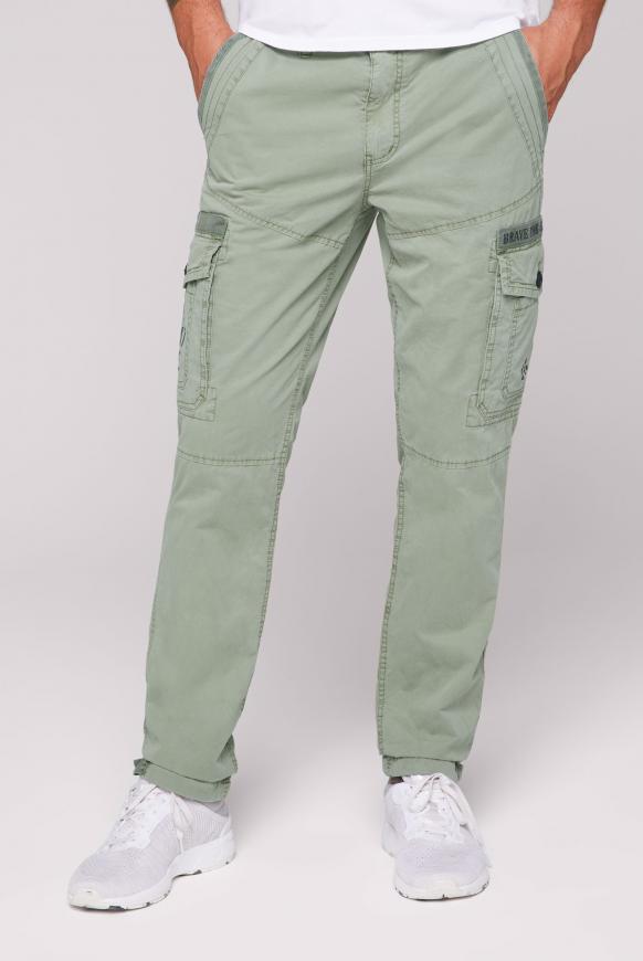 Cargohose mit Tapes und kleinen Artworks treasure green