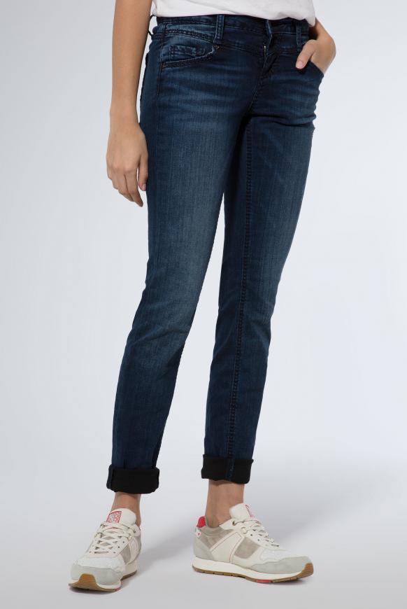 Destroyed Denim KA:RA mit dunkler Waschung blue black vintage