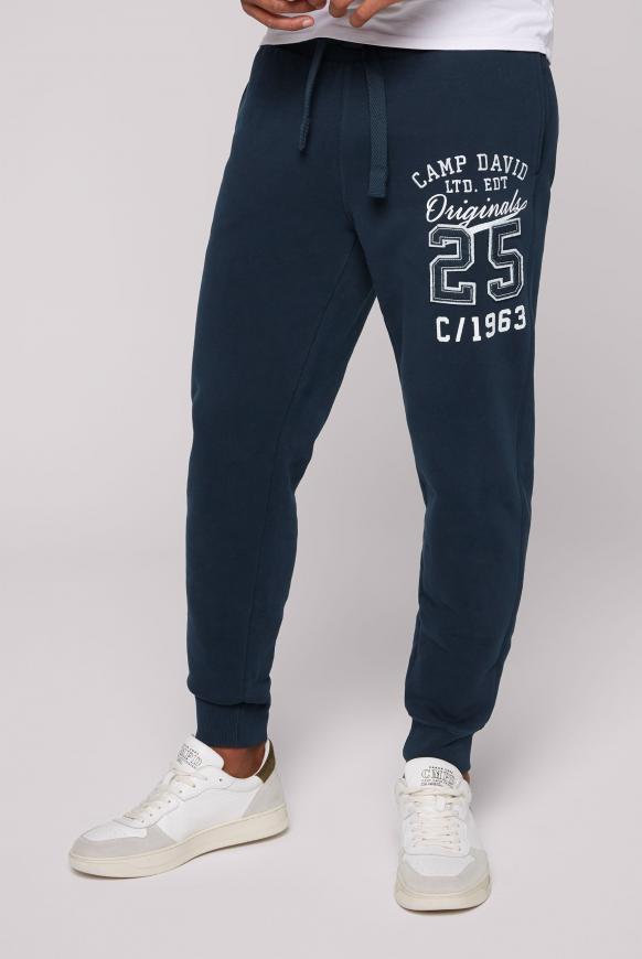 Jogginghose mit Retro-Artwork blue navy