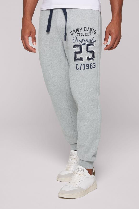 Jogginghose mit Retro-Artwork grey melange