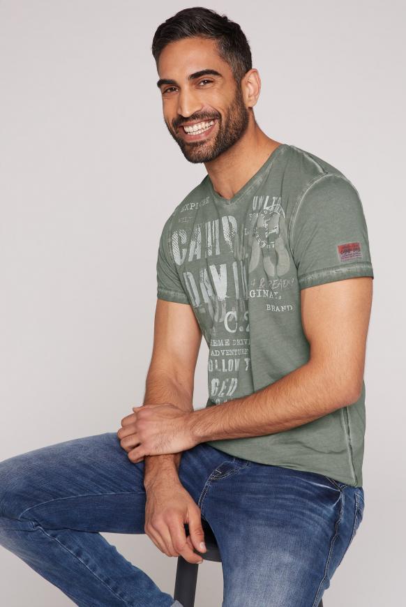 V-Shirt mit Used-Optik und Label Prints khaki