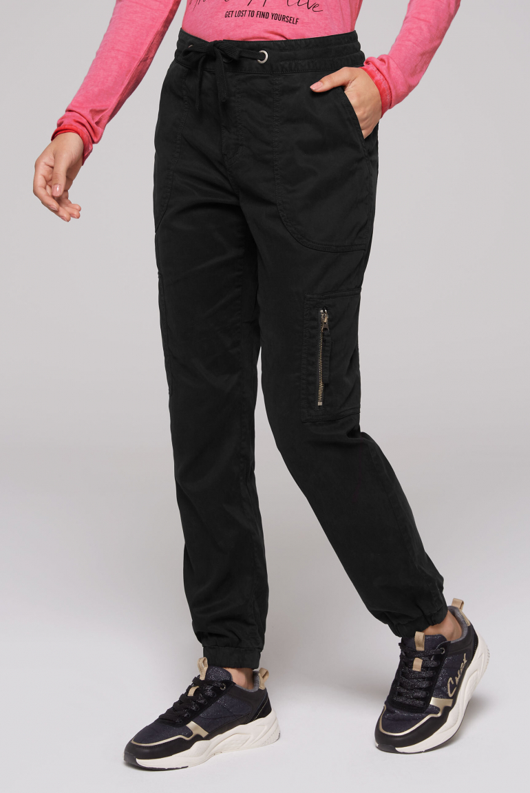 Cargohose mit Print Artwork black