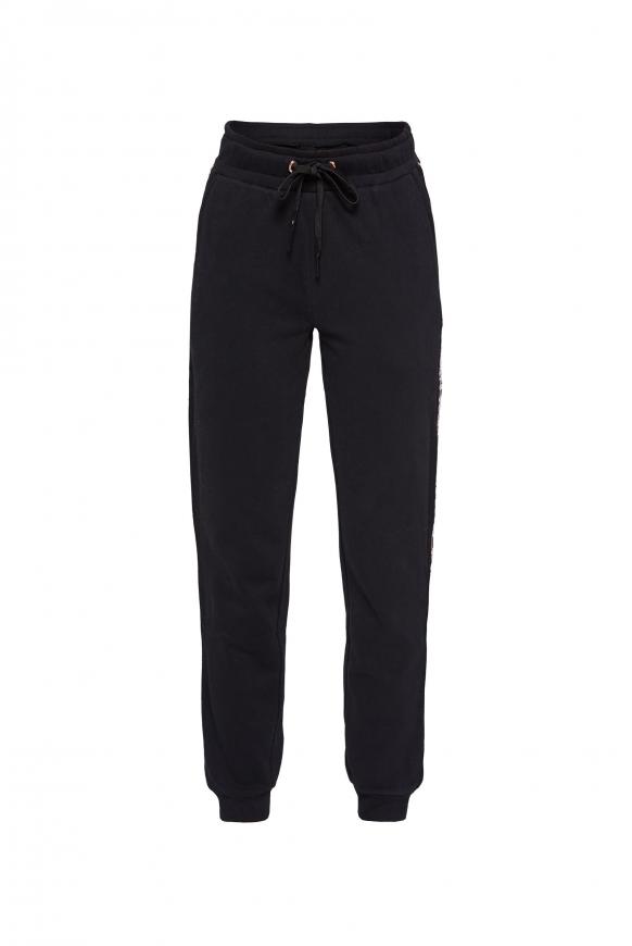 Jogginghose mit Logo Tape an den Seiten black