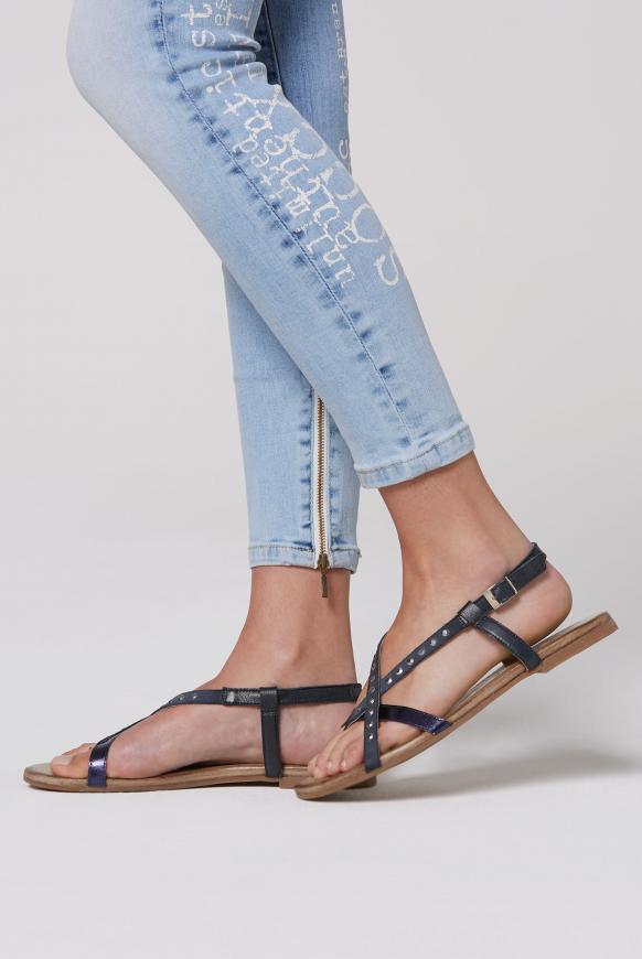 Sandale aus Leder mit Glitzersteinen moroccan blue