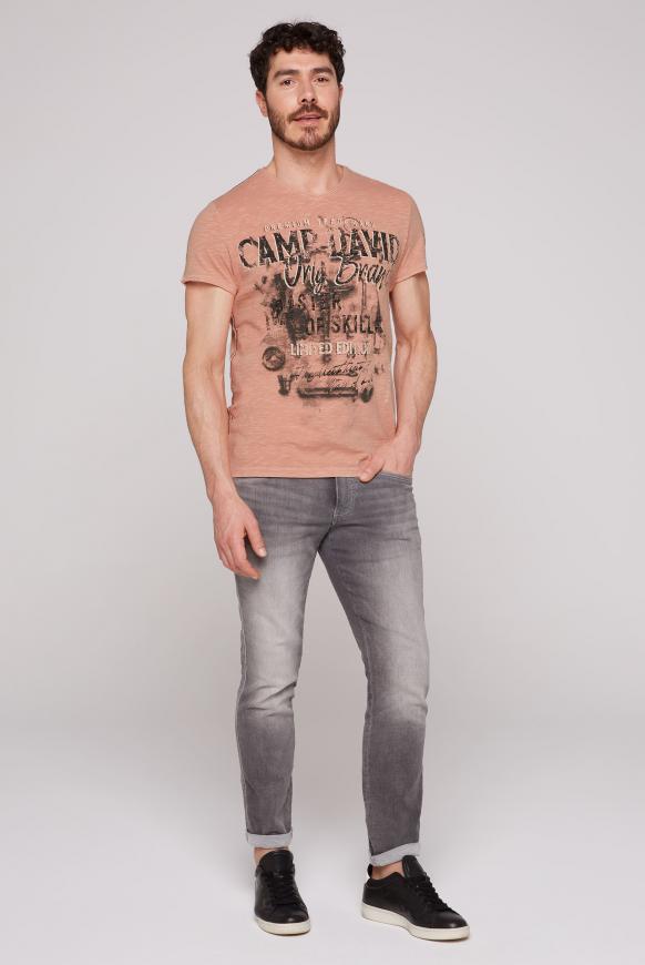 T-Shirt V-Neck mit Photoprint im Used Look