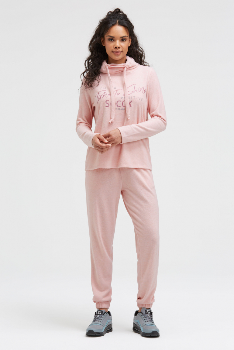 Flauschstrickpullover mit Kragen und Glitter Print