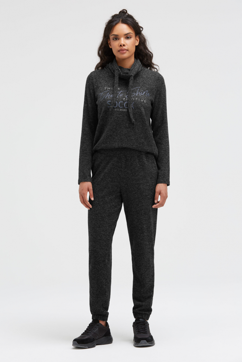 Jogpants aus Flauschstrick