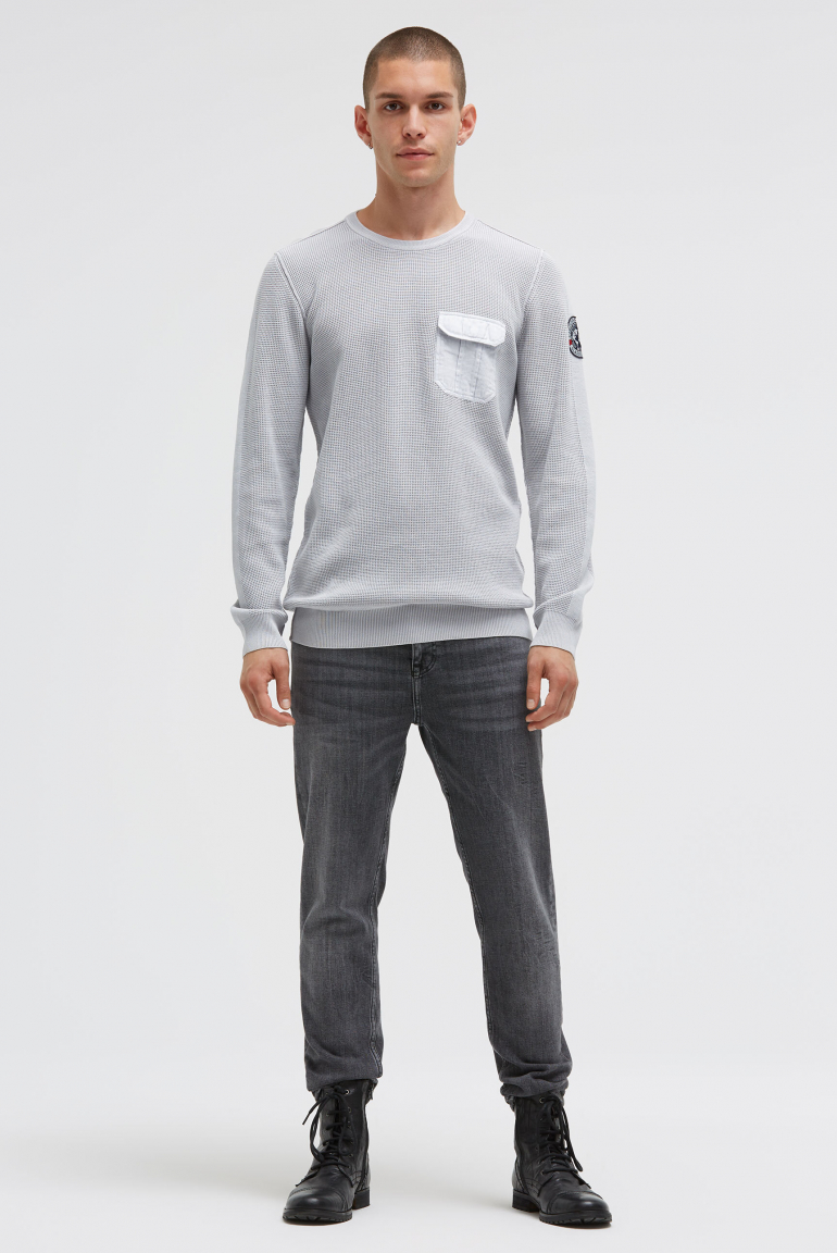 Pullover mit Strickmuster und Brusttasche