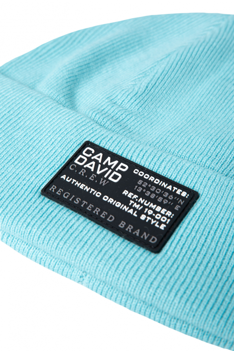 Rippstrickmütze mit Label Patch