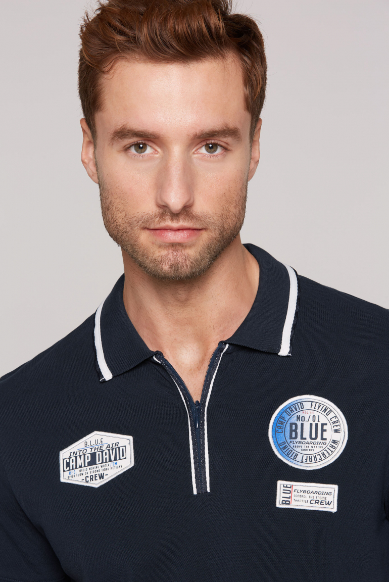 Poloshirt aus Pikee mit Zipper und Patches