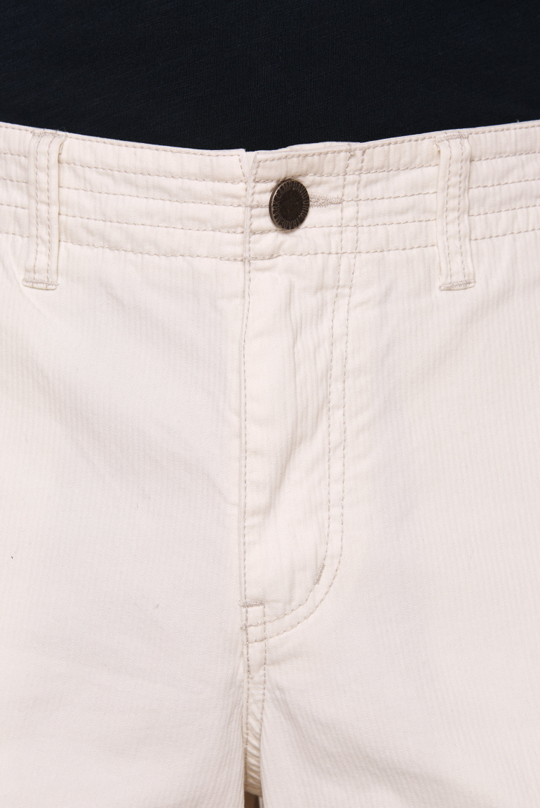 Skater Shorts mit Webstreifen und Prints