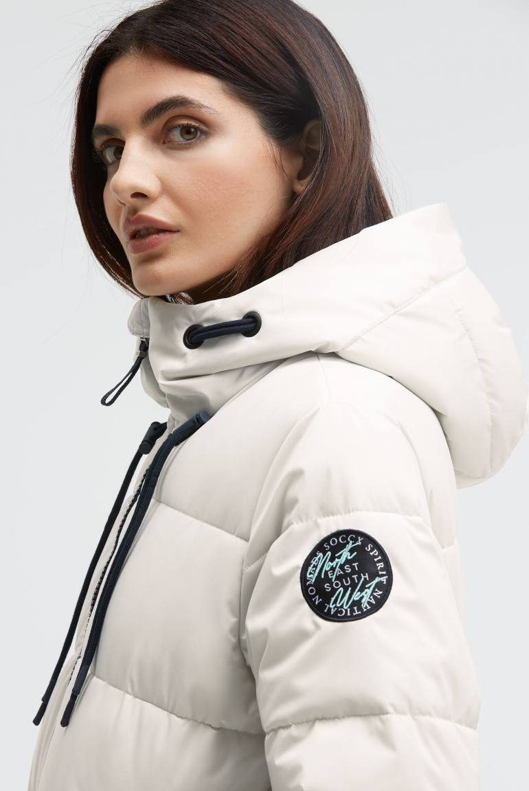 Stepp-Parka mit hochgeschlossener Kapuze