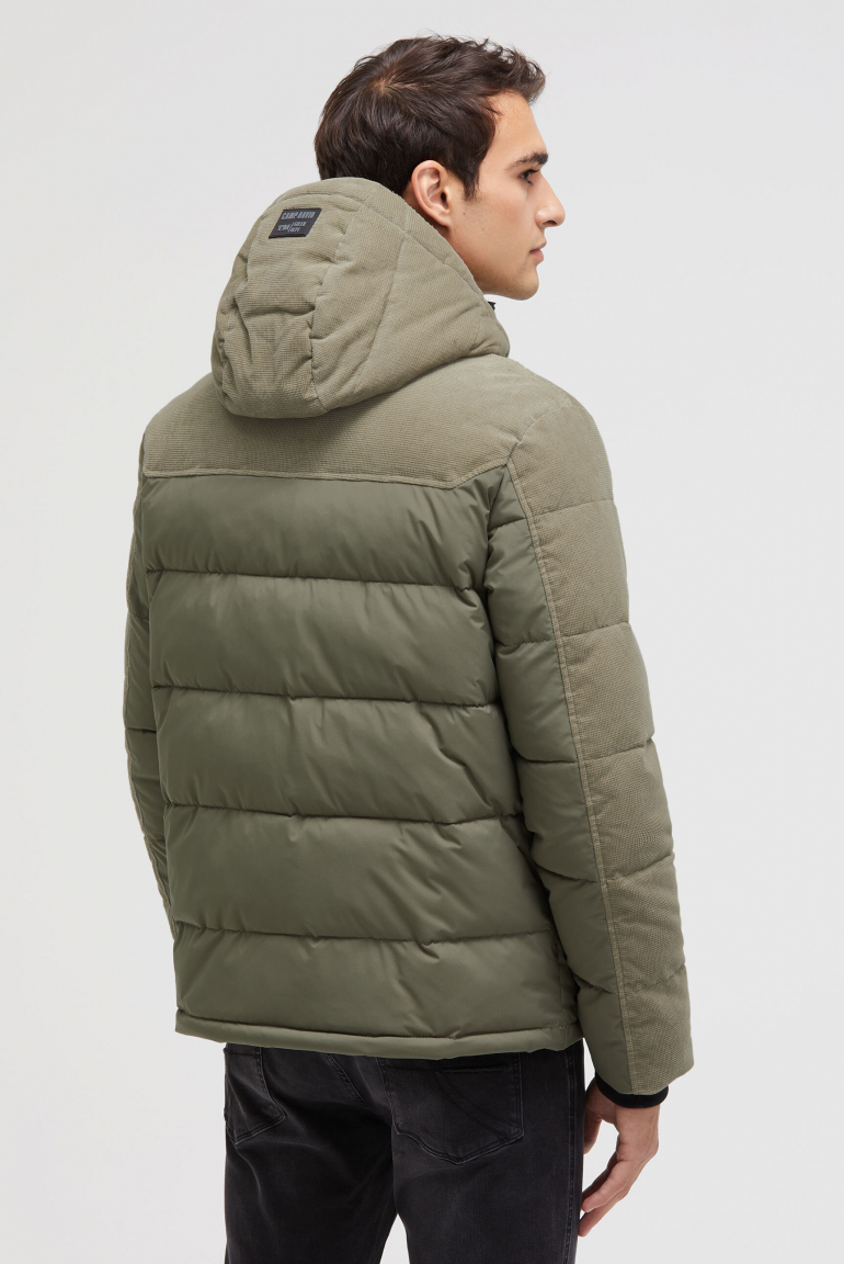 Steppjacke im Materialmix mit Kapuze