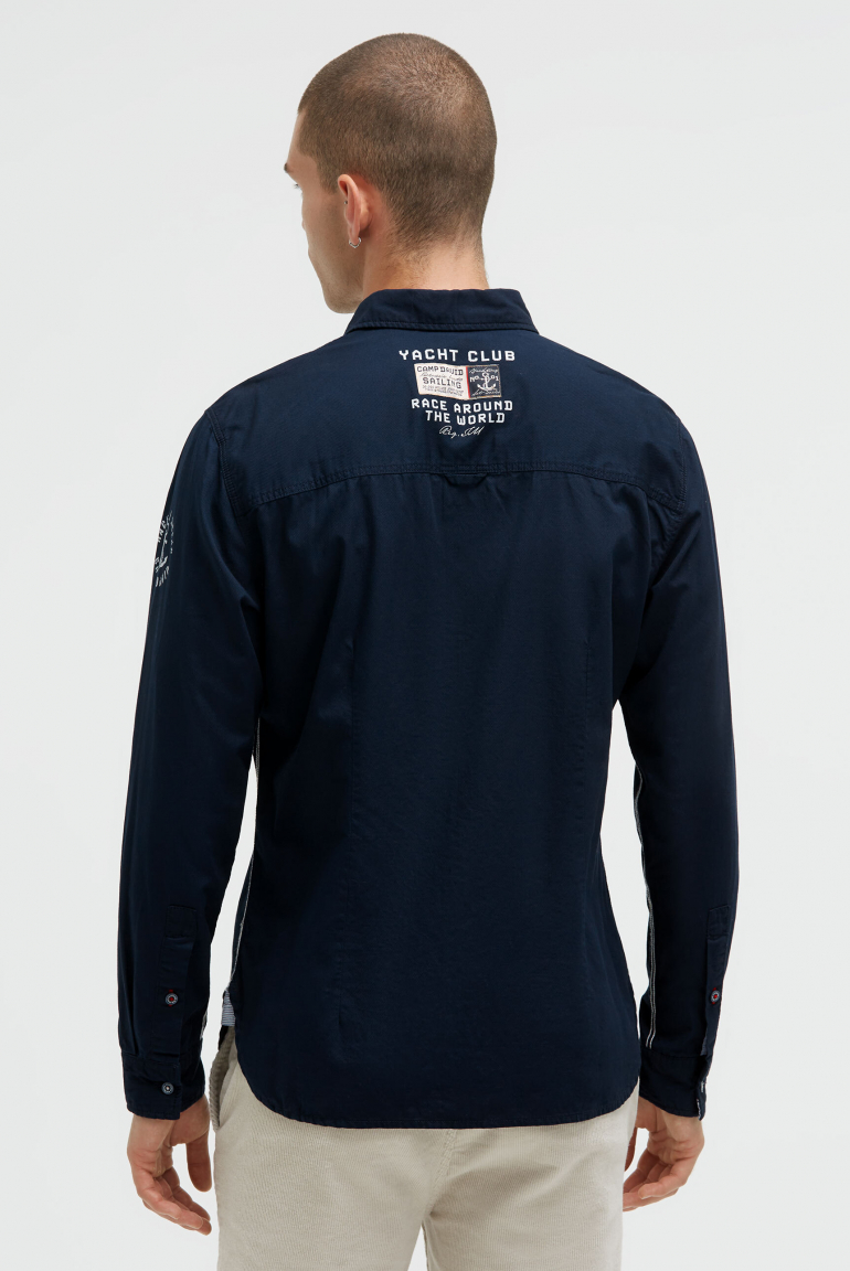 Strukturiertes Langarmhemd mit Logo-Applikationen