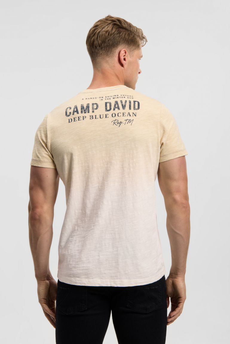 T-Shirt Dip Dye mit Wording Prints