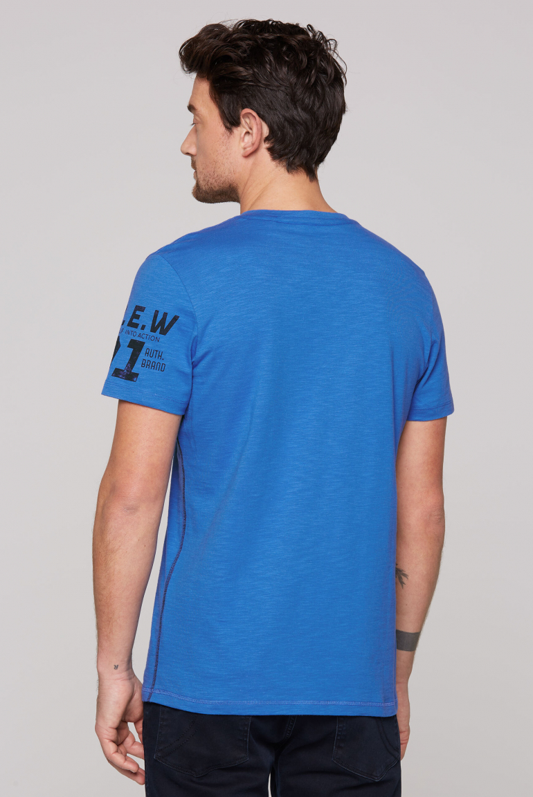 T-Shirt mit V-Neck und Label Prints