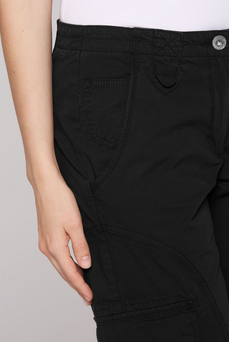 Basic Skater-Shorts mit Beintaschen