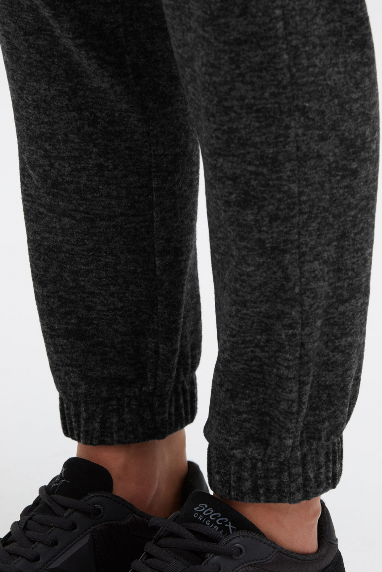 Jogpants aus Flauschstrick