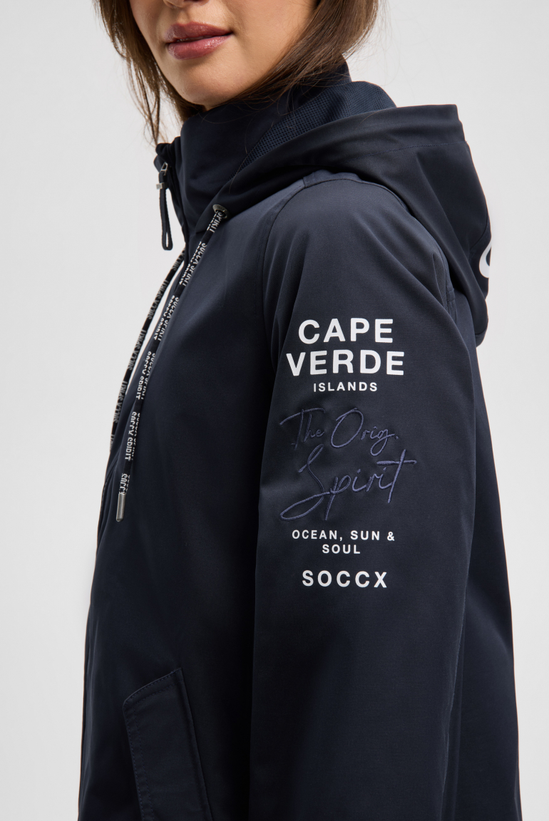 Kurzjacke mit Kapuze und Artworks