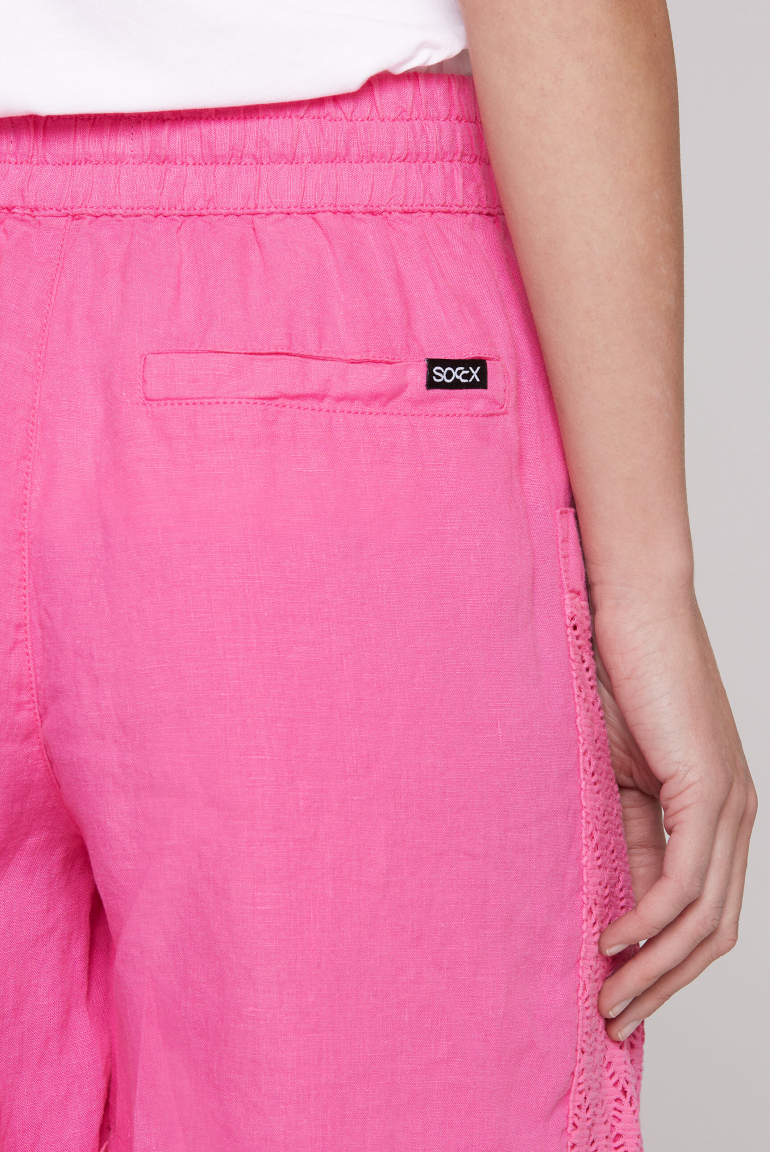 Leinenshorts mit Ajour-Taschen