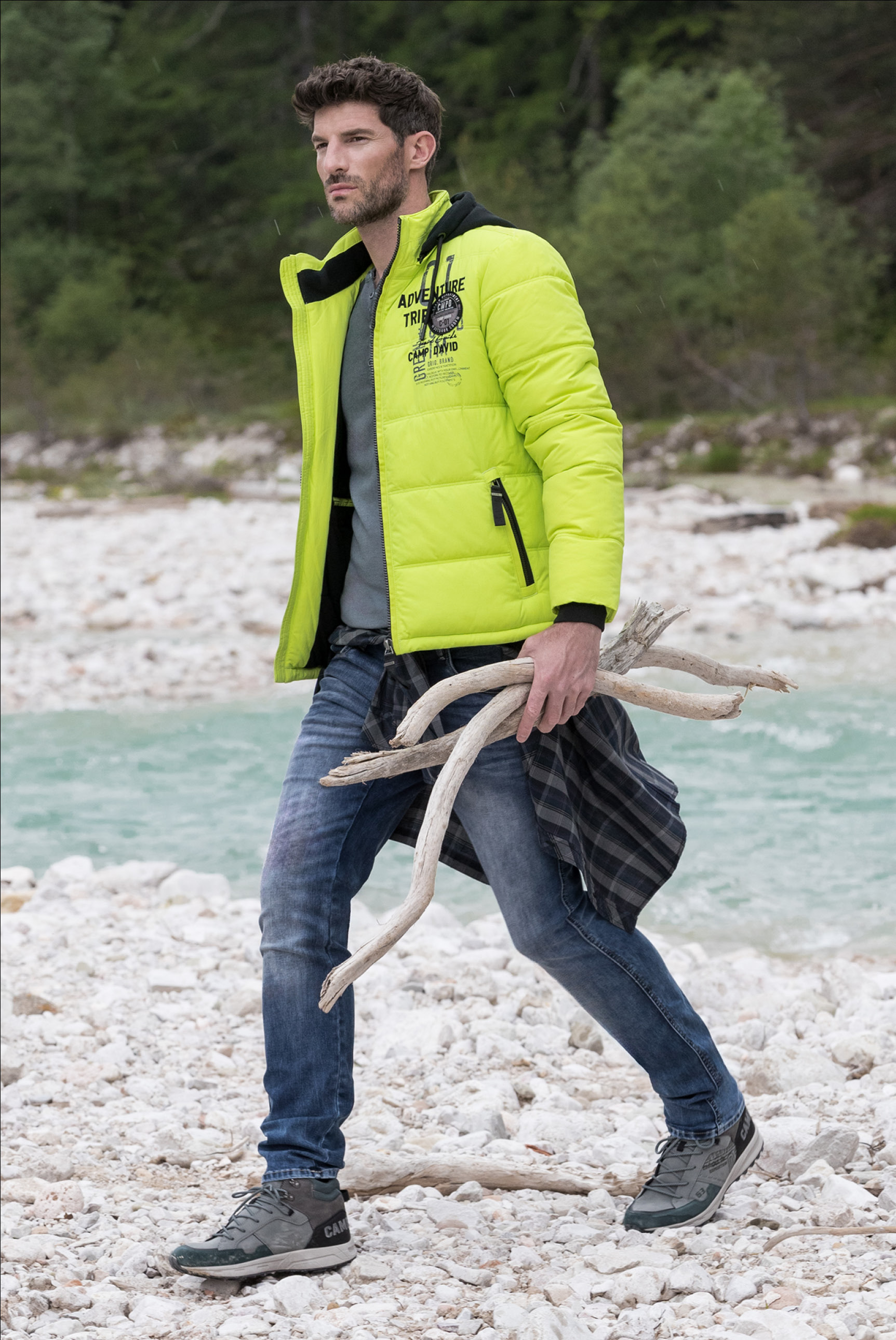 Outdoor Code Look2